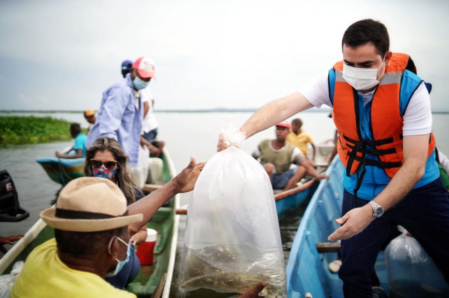 Bolívar Primero “siembra vida” en Ciénaga Grande de María la Baja