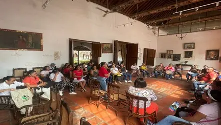 Jornada con los participantes de la mesa de niños, niños y adolescentes, madres, cuidadoras y talento humano del CDI municipal de Magangué, en la ludoteca Centro de Convivencia Ciudadana. Tema: Cuidados de la salud integral (prevención de IRA y prevención de Dengue, salud mental “aprender a decir no”)